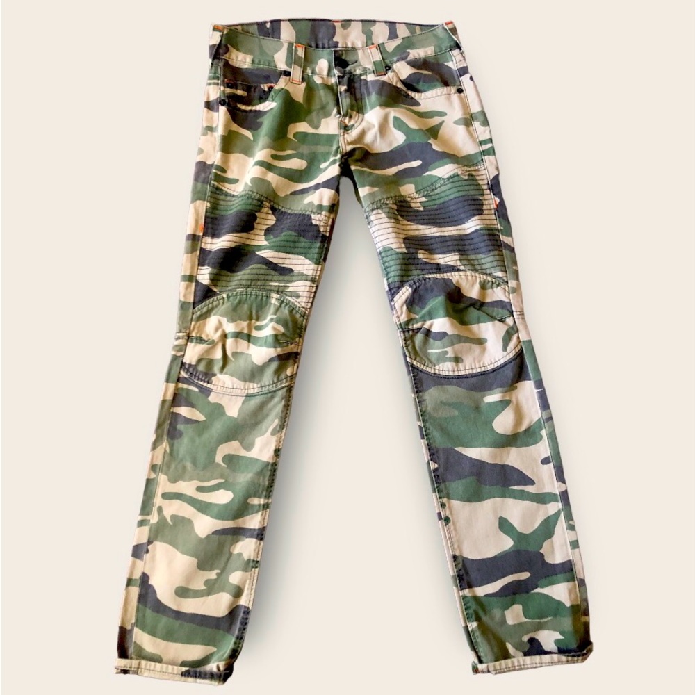 Camo army original True Religion jeans size 32 never worn, like new, stylish